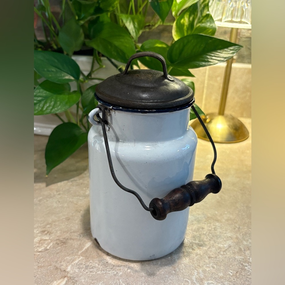 Antique White Lidded Enamelware Milk Pail With Metal/Wooden Handle